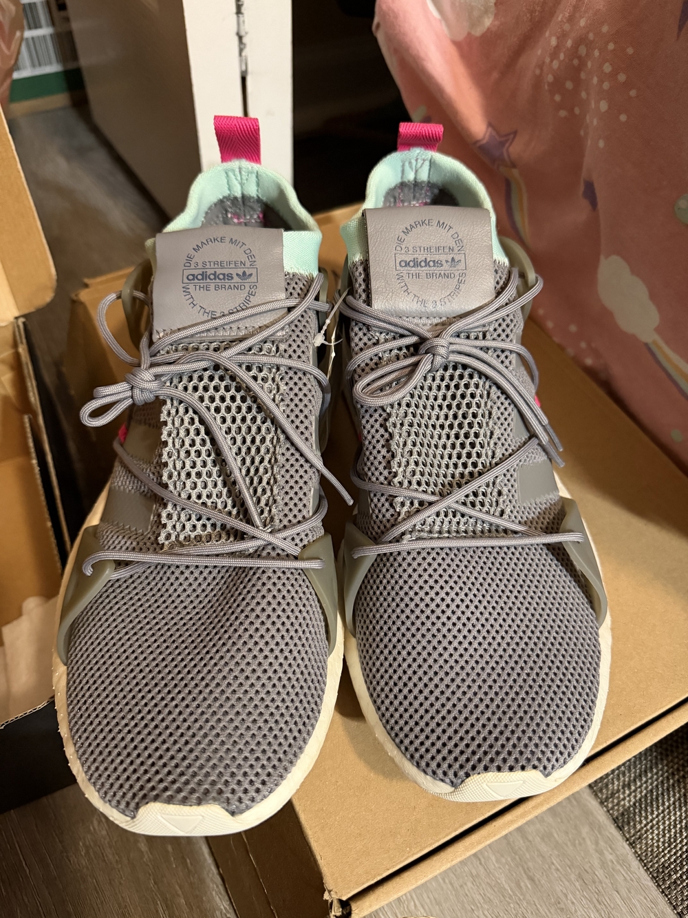 adidas ARKYN W Sneakers in Grey with Pink Accents
